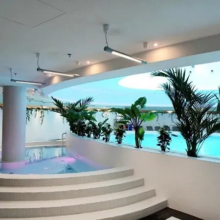 Appartamento Hanza Tower Sauna Jacussi Pool