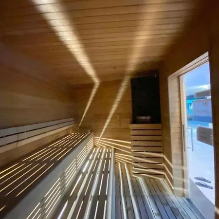 Appartamento Hanza Tower Sauna Jacussi Pool